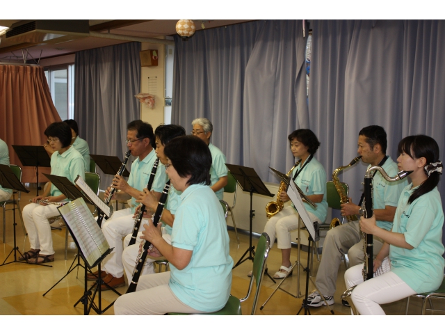 バスクラリネットは初めて見ました