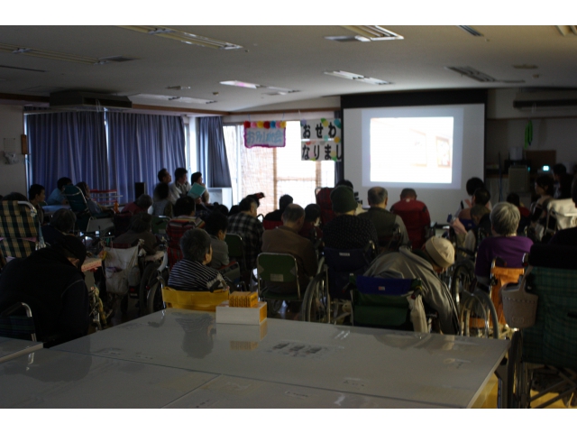 最後にたくさんの思い出の写真をスライドショーで。