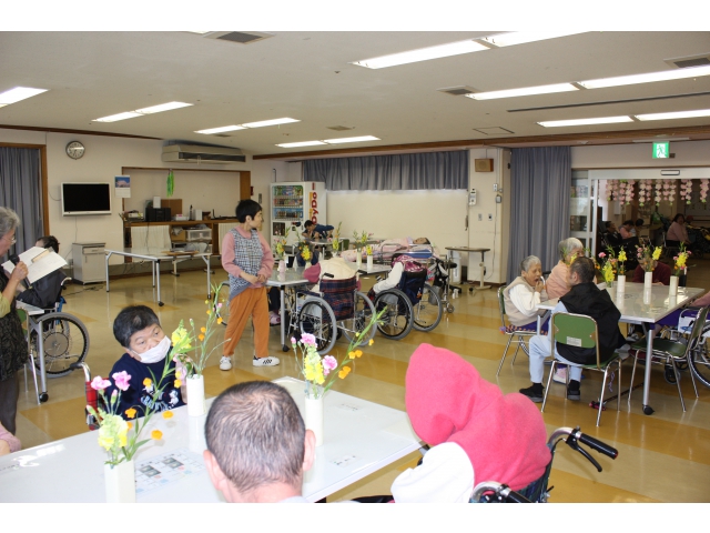 歌も歌いました