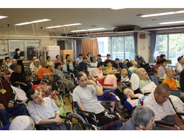 みんなで見ました