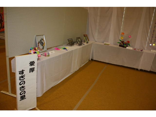 すぎのきの作品も
見に来て下さい（8分音符）