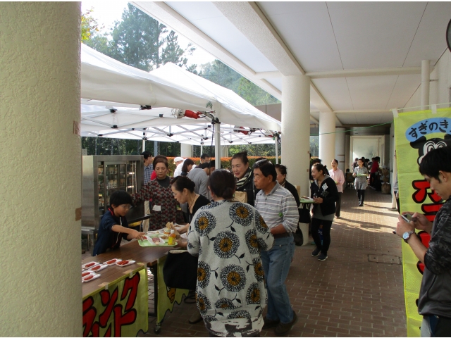 模擬店もにぎわいました