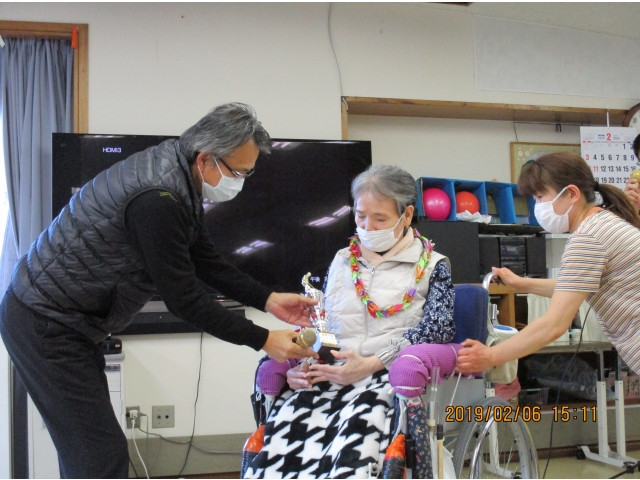 すばらしい歌声でした、優勝です♪