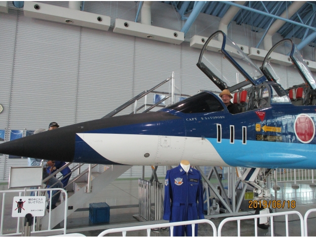 ブルーインパルス