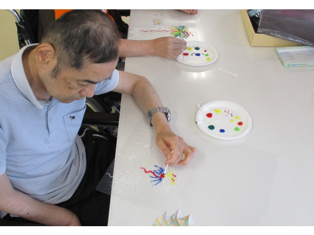 きれいな打ち上げ花火を想像して