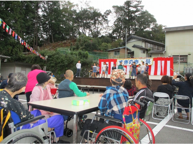 小学４年生の歌と演奏