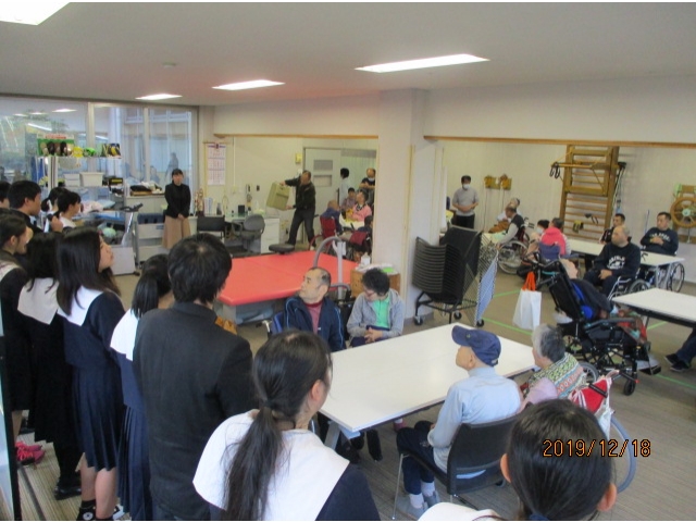 グループに分かれて