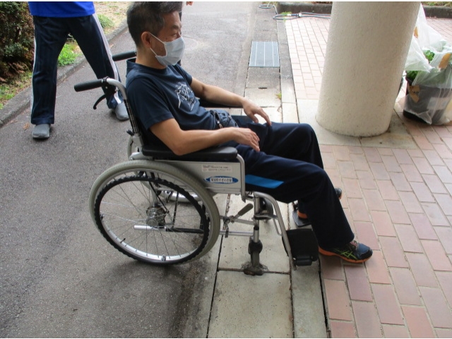 自分で段差を超える