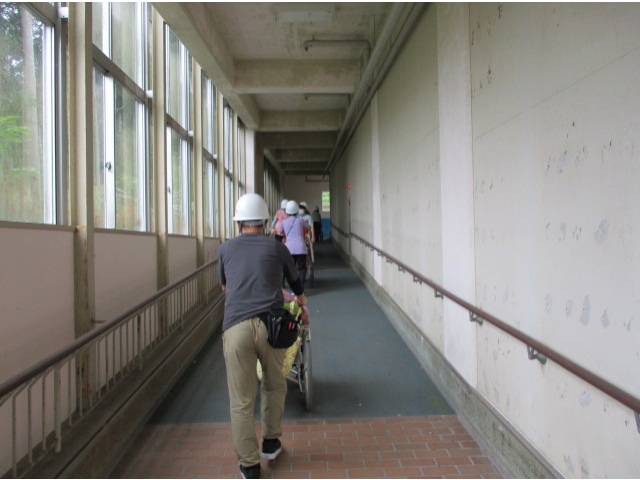 ゆっくり慎重に