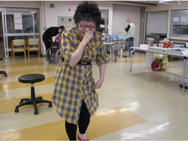 ウフッ！先日の衣類販売で買ったのよ！