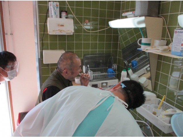 残っている歯を大切に、その周辺を磨き残しなく。