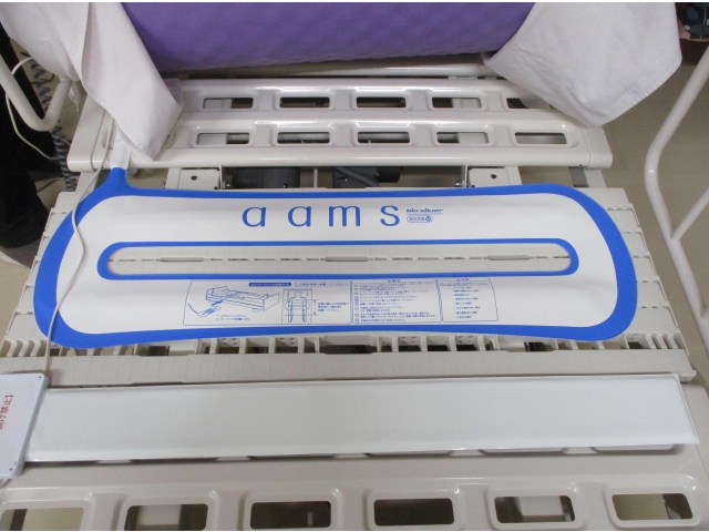 本体（上）と感圧センサー（下）