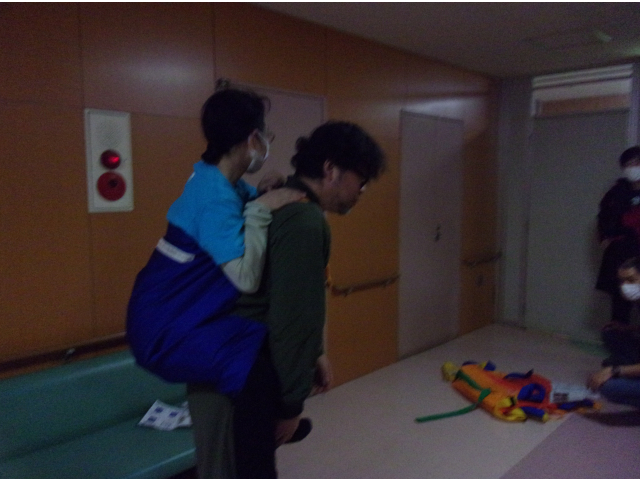 おんぶ用（装着までに時間が）