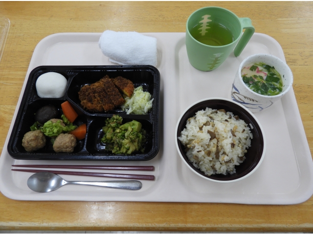 見た目も美しいお昼ご飯でした。