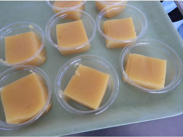 飲み込みづらい方用に、厨房特製の芋ようかん風ソフト食