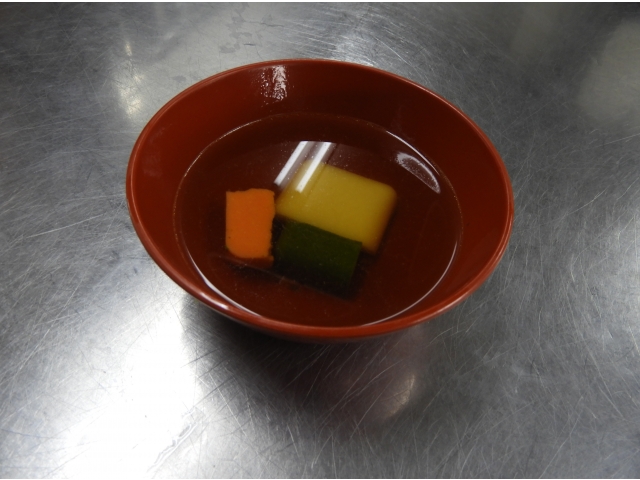 利用者様全員が、餅を味わうことができました