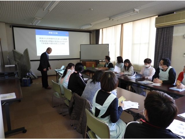 多くの職員が参加しました。