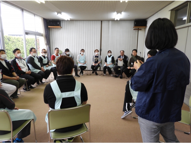 ナイフを持ってきたら…