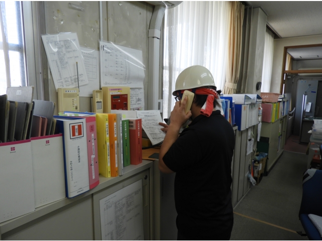 同時に、消防署への通報訓練をします