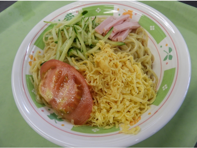 冷やし中華が出来上がりました。