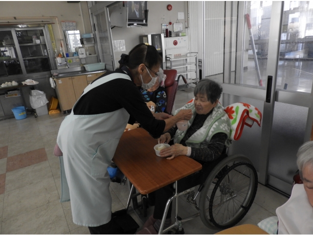 こういうものはいくらでも入るわ。