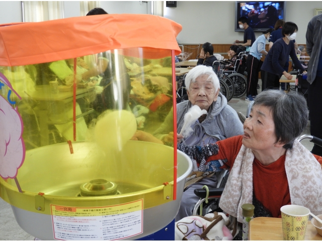 大きなわたがしの完成です！！！