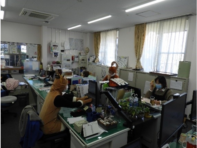 栄養士さん、それ電話じゃなくてバナナっス…。