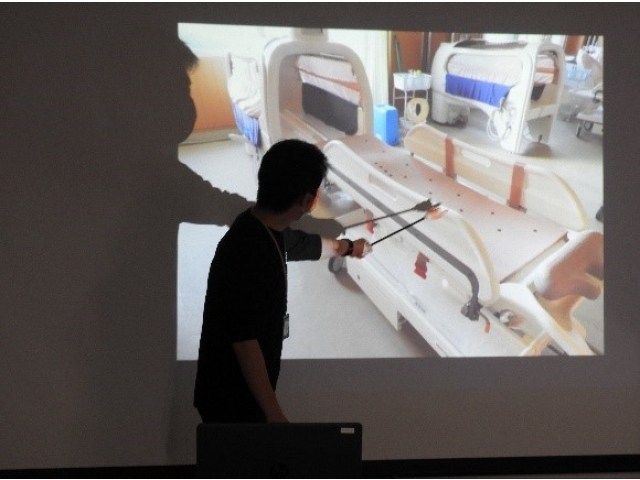 お風呂はどうしてるんですか？という質問には写真を使って説明しました。