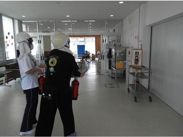 初期消火開始！