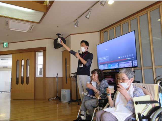 誕生月の方と一緒にかんぱ～い🍻