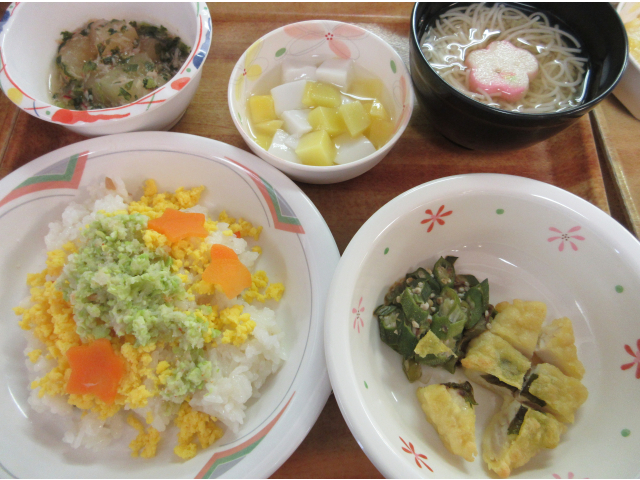 米飯、一口大食