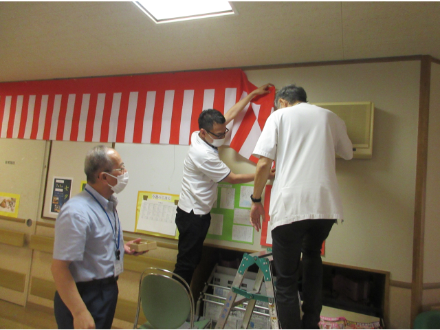 苑長もお手伝い