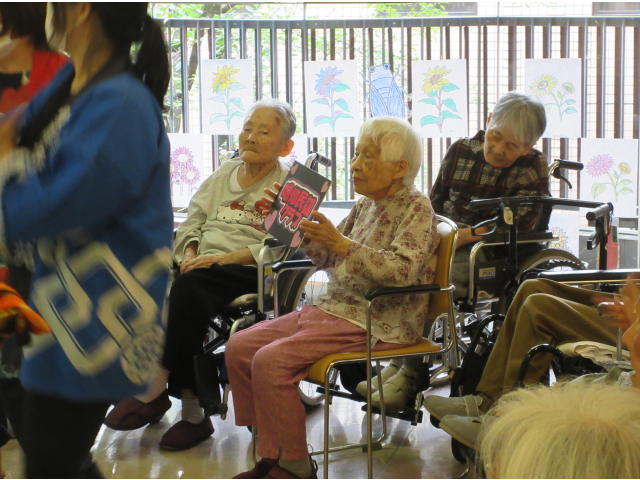 踊り手と一体です