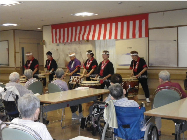 『どん塾』の演舞です。