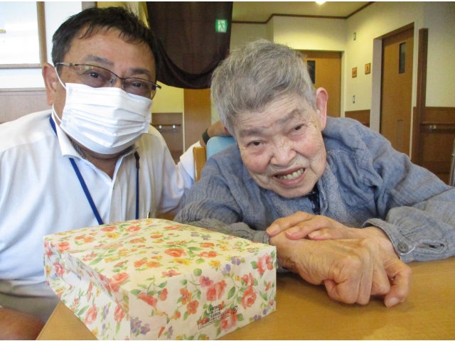 中身はタオルです