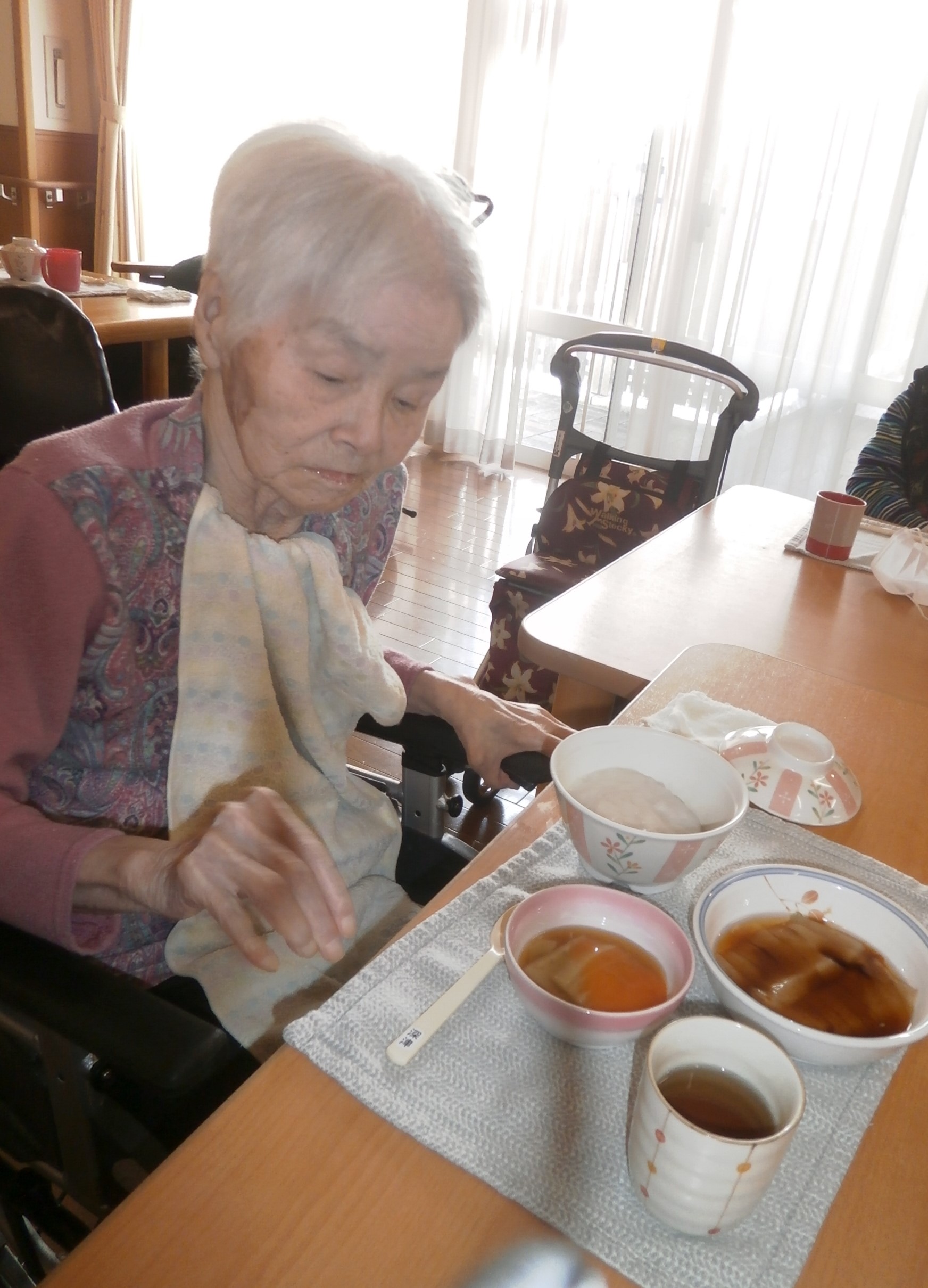 食べやすい形態で提供します。