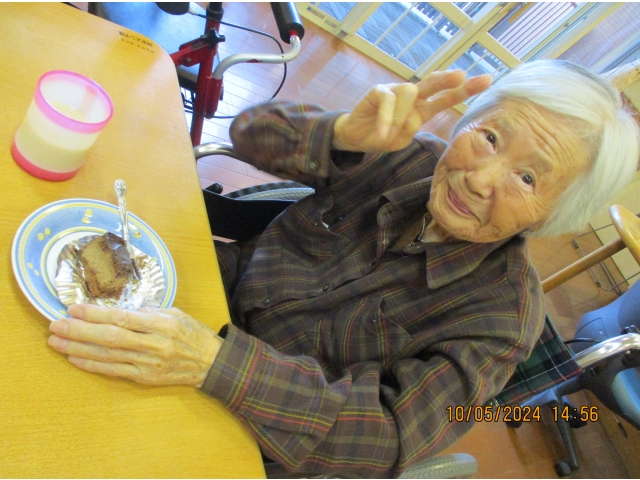 みんなで美味しくいただきました🍰