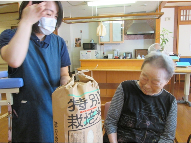 重たそうねぇ🫢どこのお米？？