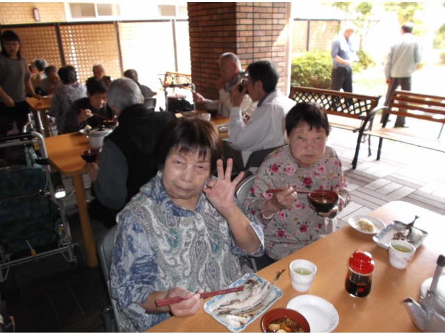 GOOD!
トン汁も大根おろしも美味しい～