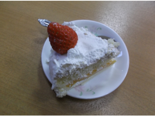 おいしそうなケーキができあがりました！