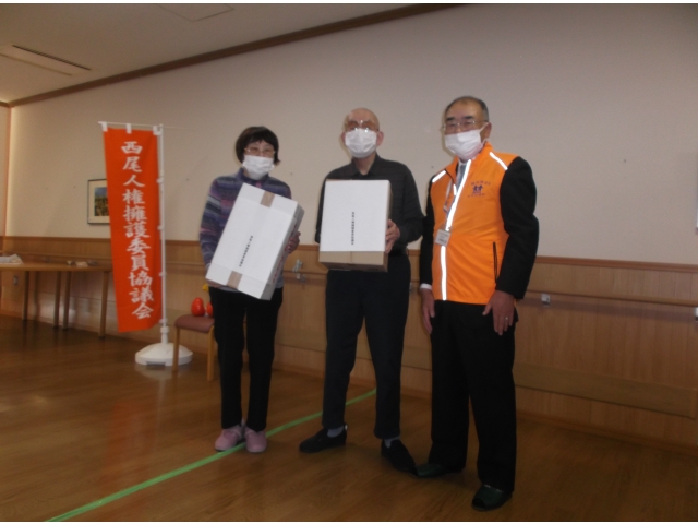 お菓子もいただきました！