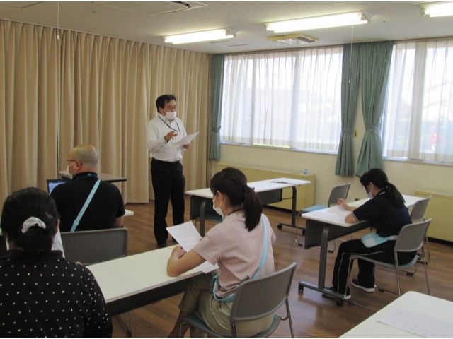 苑長より普段記録などでよく使う用語について、正しい意味を学びました。