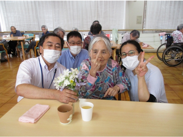 お花と一緒に記念撮影です。