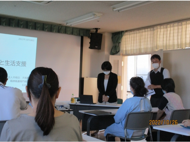 次長から講師の石川先生のご紹介の後、苑長から研修について挨拶がありました。