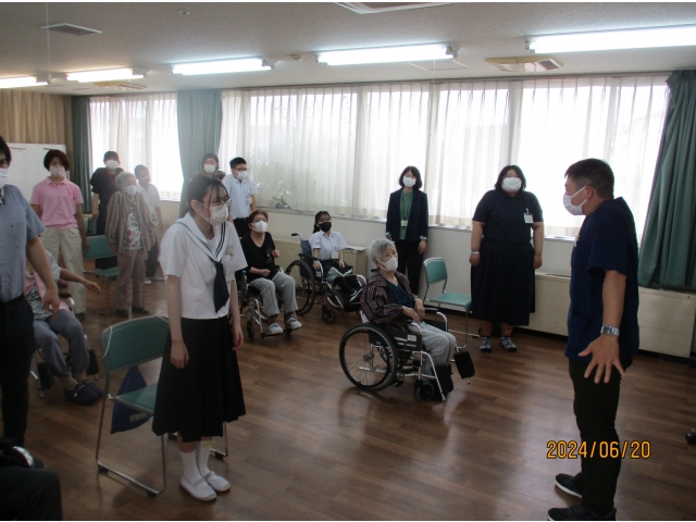 一緒に体の反応や変化を体験しました