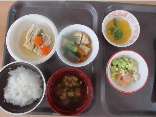 今日のメニューを栄養士から紹介がありました。