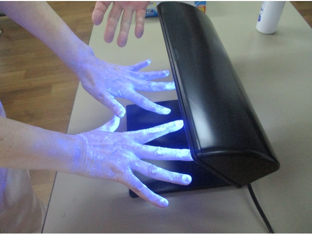 アルコール消毒を正しく使えているのかチェック