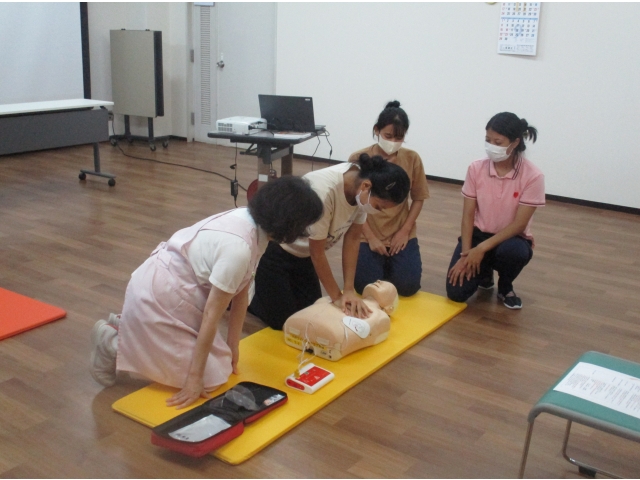 技能実習生も交代し、いろいろな役割を経験しました。