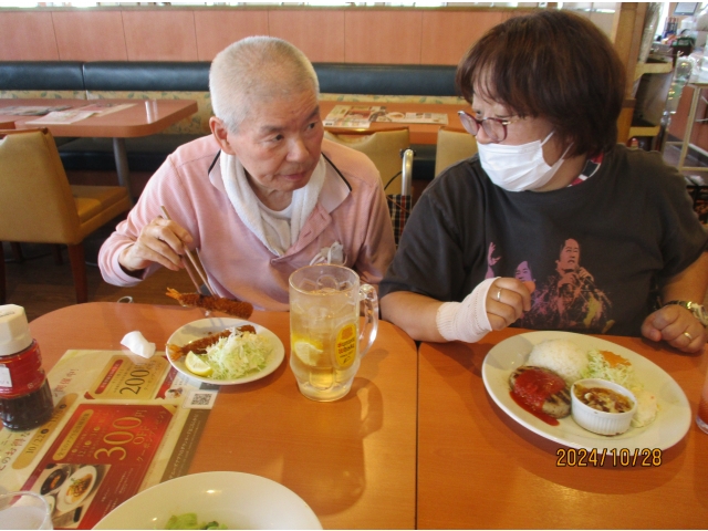 普段とは違う食事を楽しまれました。