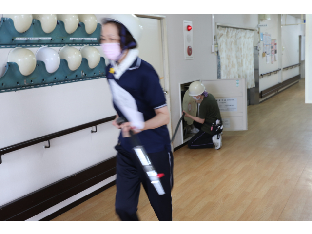 消火栓を使用した消火訓練🚒